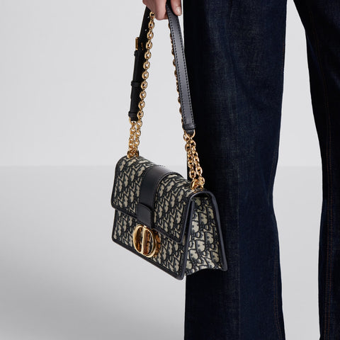 30 Montaigne Chain Bag